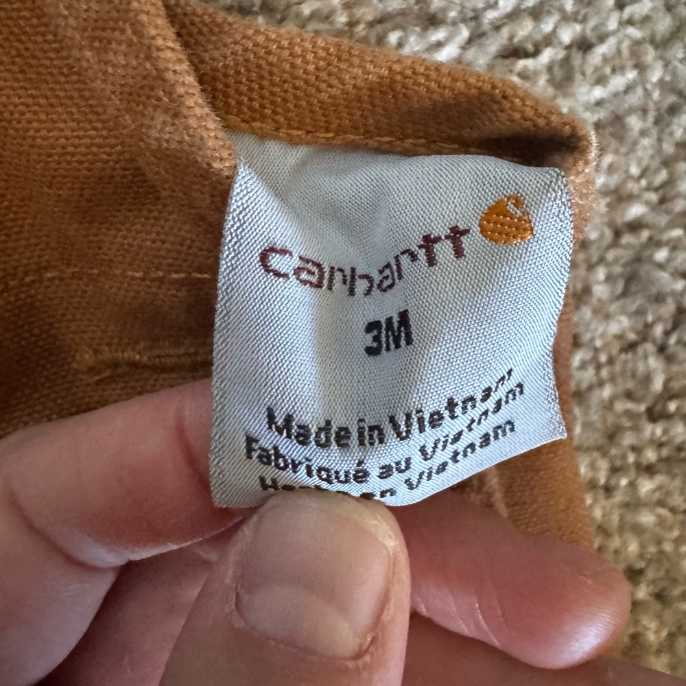 Carhartt, baby bibs!